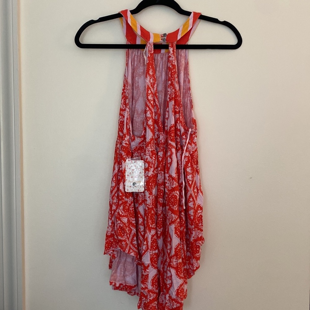 Free People Flowy Tank Top! Small NWT​ - Picture 2 of 4